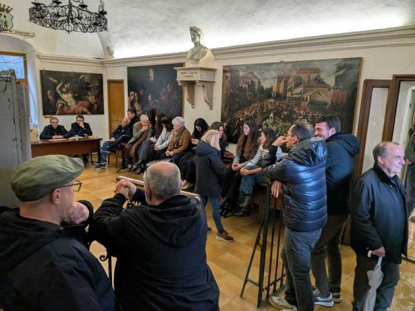 DIRECT. Municipales : les deux départements corses en tête de la participation nationale