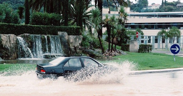 Intempéries dans les Alpes-Maritimes : Cannes active sa cellule de crise, la circulation perturbée à Sophia Antipolis - ICI