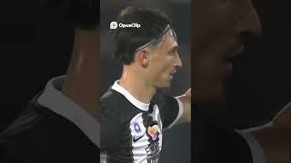 Estéban Lepaul est monstrueux