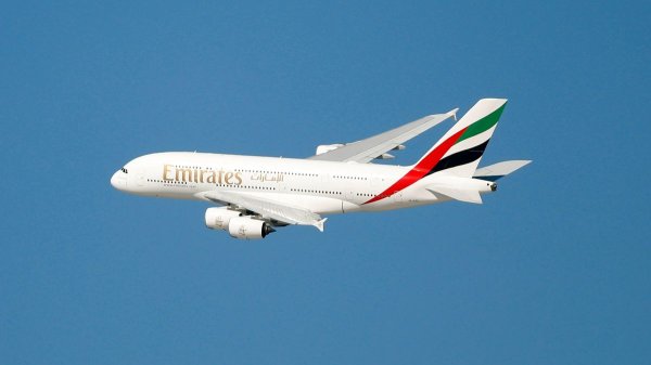 Emirates issues update on flight bookings as disruption continues