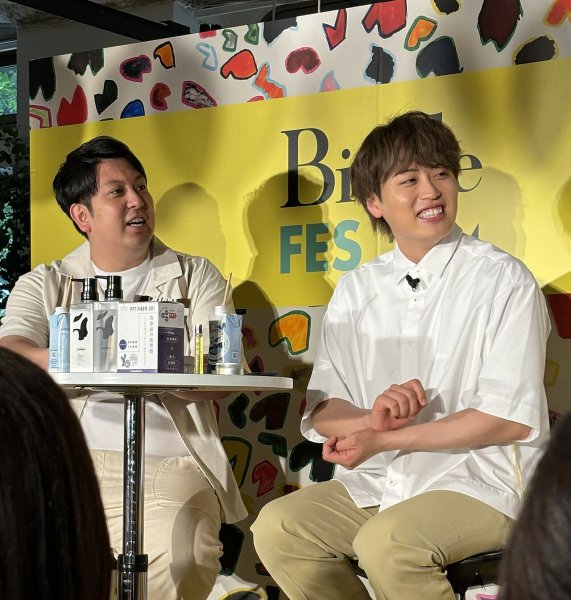 レインボー_(お笑いコンビ)#メンバー