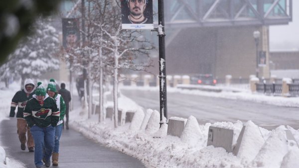 Severe storms pummel parts of U.S. with snow, high winds, and risk of tornados