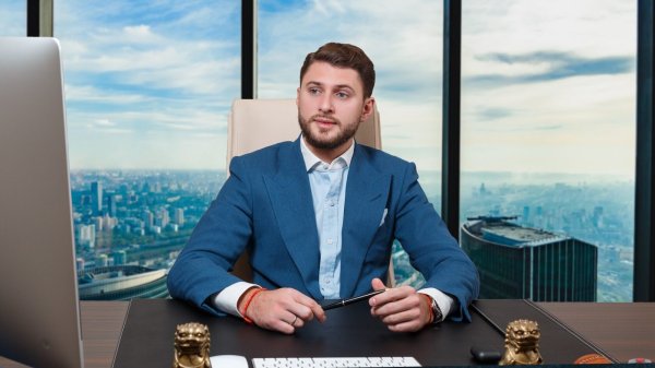 Основателя бренда кухонных аксессуаров Moulin Villa Илью Петрова объявили в розыск