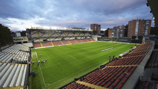 Los once elegidos por Luís Castro para enfrentarse al Rayo Vallecano