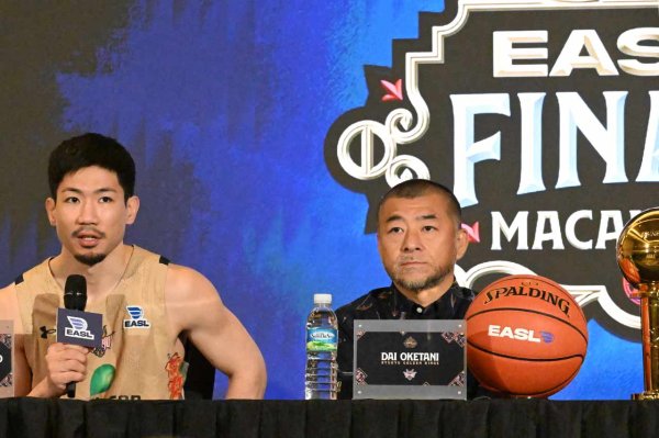「EASLフラグをアリーナに」と佐土原遼…“相当に苦い”敗戦から1年、再び東アジアの頂を目指す琉球ゴールデンキングスの決意 | OKITIVE