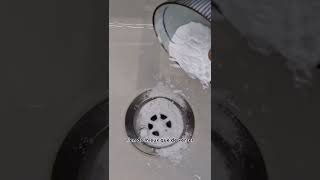 Nettoyer ses canalisations avec du vinaigre blanc et du bicarbonate de soude