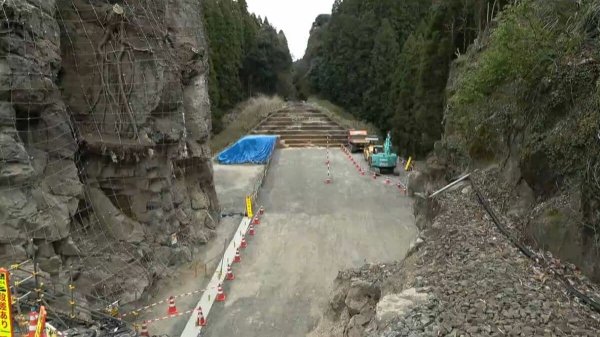 JR肥薩線　集中豪雨からの復旧工事現場公開　線路の盛り土と水害対策進む　鹿児島 | 鹿児島のニュース｜MBC NEWS｜南日本放送 (1ページ)