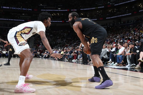 Cavs erase 15-point fourth-quarter deficit to defeat Pelicans 111-106