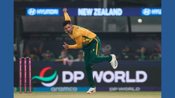 South Africa wins the toss and bats in the fourth T20 against New Zealand