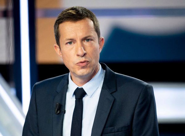 « Téléfoot » s'arrête à la fin de la saison, « Automoto » en sursis