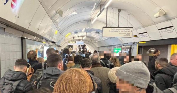 Metropolitan line part suspended after incident — here are the alternatives
