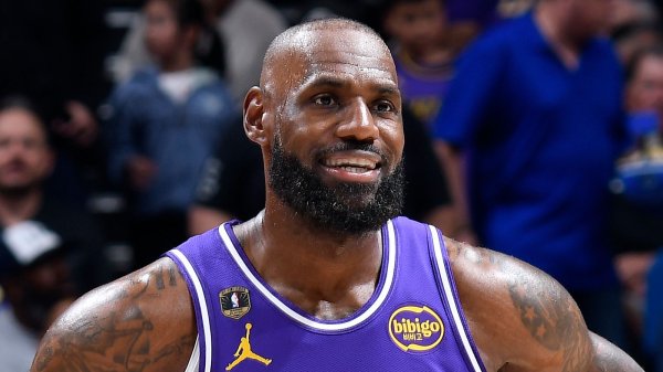 LeBron James breaks NBA record for most games played as Kevin Durant passes Michael Jordan on points list