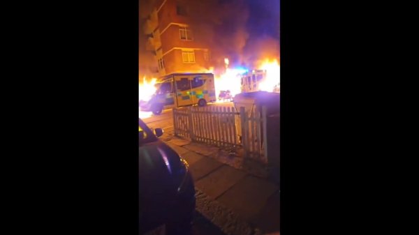 Hatzola ambulances torched in London in suspected antisemitic attack | The Jerusalem Post