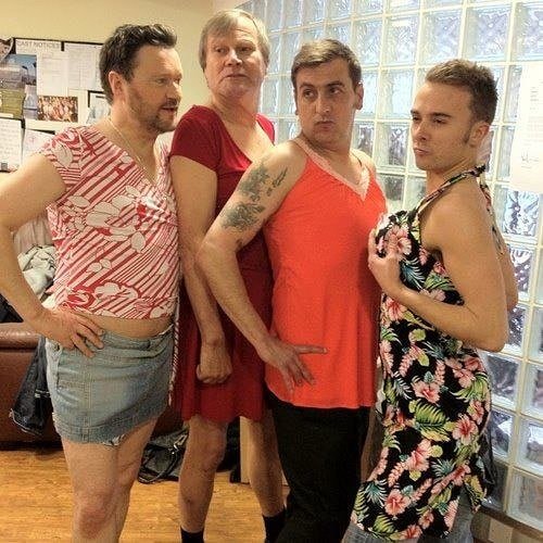 Even In a dress Peter is sexy
.
.
#corrie #coronationstre...