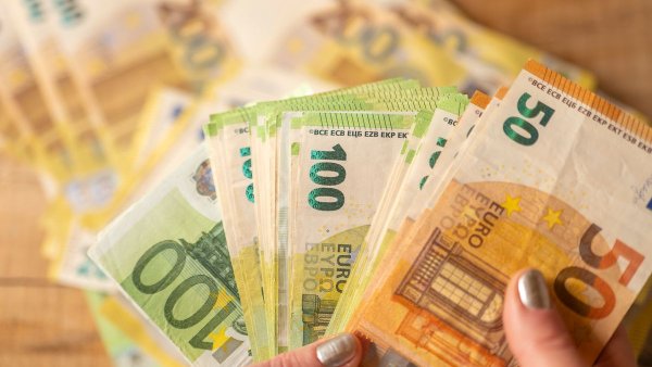 Social welfare changes in April: What you need to know about payments and grants