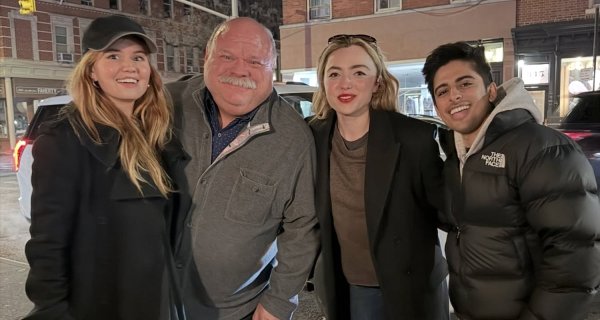 ’Jessie  Cast Reunites for Nostalgic Night Out In New York City!