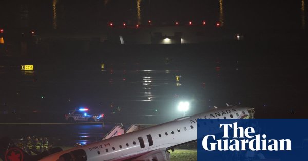 Pilot and co-pilot killed after Air Canada jet collision at LaGuardia New York