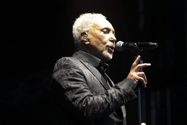 Sir Tom Jones set to headline in south London this summer