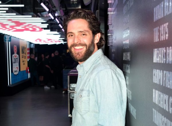 Go Behind the Scenes with Thomas Rhett as He Records ’Georgia on My Mind  for the Masters: Exclusive
