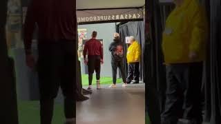 Ben Bartch in boot (ankle)Kyle Juszczyk wearing sunglasses (concussion) watching the #49ers game