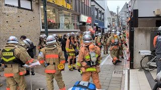 東京・自由が丘で電線のコンデンサーから火　周辺で最大2500軒余りが停電(2025年12月25日)