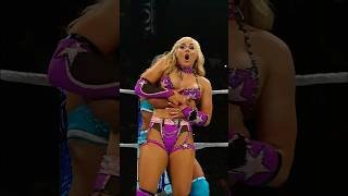 Bianca Belair had to show Tiffany Stratton why she's the strongEST for a reason 😤