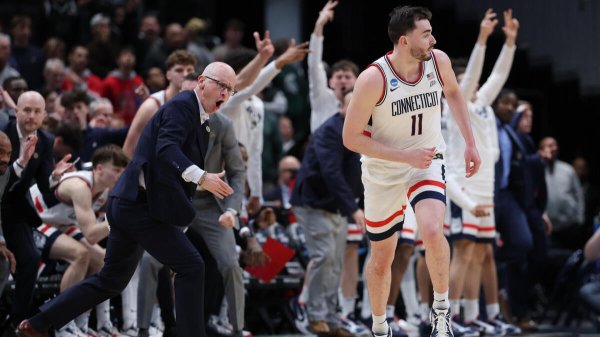 Alex Karaban keeps Dan Hurley sane. He also keeps winning and climbing UConn, March Madness leaderboards
