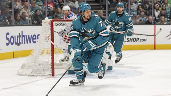 NHL Fans React to Speculation Surrounding Sharks' Ryan Reaves Retirement