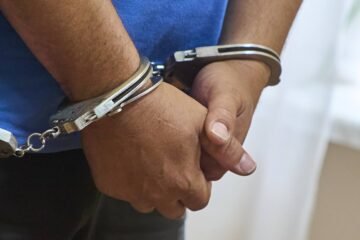 Попытался избавиться от пакета, но не успел: в Нижнекамске задержали мужчину с гашишем 30/03/2026 – Новости