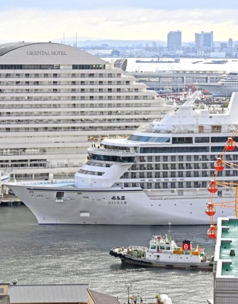 ■春の洋上、壮観な景色　神戸港にクルーズ船4隻入港　1989年以降で初

詳細はプロフィール欄の【インスタ特集ペー...