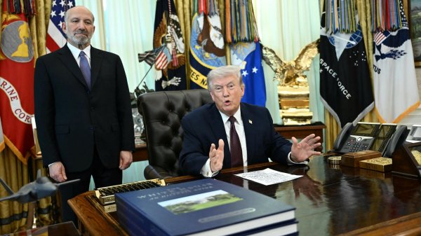 Avec ou sans accord, Trump veut quitter rapidement l’Iran et plante ses alliés dans le détroit d’Ormuz