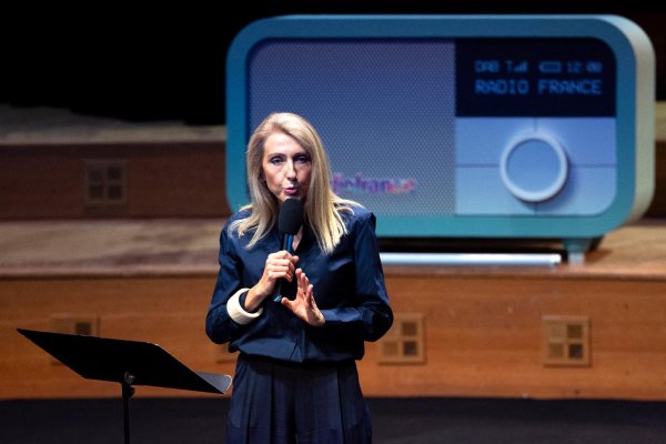 Franceinfo ou Ici à la place de France Musique, restitution des fréquences de Mouv’ : Radio France lance son grand chantier de la distribution