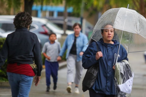High pressure to follow Bay Area s second day of rain. How long will heat last?