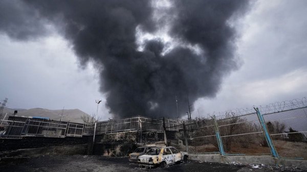 US Military Bases Destroyed: मध्यपूर्वेतील अमेरिकेचे लष्करी तळ उध्वस्त; अमेरिकी सैन्य लढतंय हॉटेल्स व कार्यालयांमधून