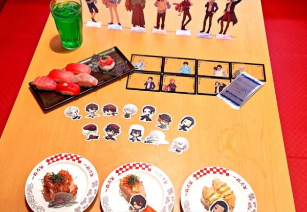 【今日から】スシロー×「文豪ストレイドッグス」初コラボ　“実物”コラボ限定ピック、クリアカード、アクリルスタンド（オトナンサー）｜ｄメニューニュース