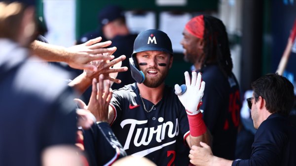 Kody Clemens scores on throwing error | 04/02/2026