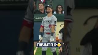 This bat flip from Kody Clemens 🔥