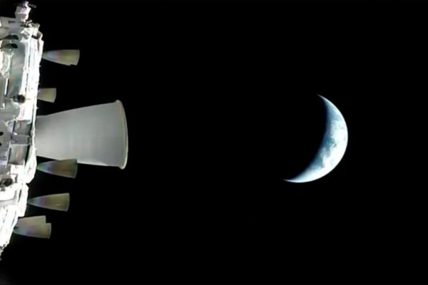 Artemis II astronauts blast towards the Moon after spending the day in Earth's orbit