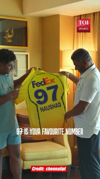 A Proud And Emotional Moment For The Father Of Sarfaraz Khan | TOI Shorts - Times of India Videos