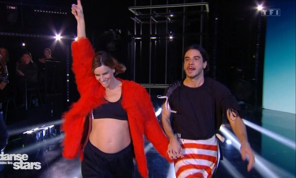 Danse avec les stars 2026 - Fauve Hautot, Romain Guillermic et leur troupe performent sur "Time to dance" - Danse avec les stars | TF1+