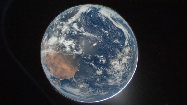 NASA releases stunning first images of Earth taken by astronauts aboard Orion | CNN
