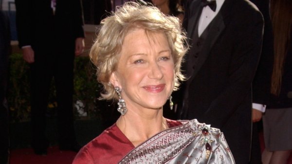 Helen Mirren's Inappropriate Outfit At The 2004 Emmys Was Beyond Tasteless - Glam