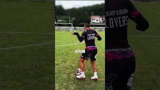 why Raheem Sterling runs like that?  #football