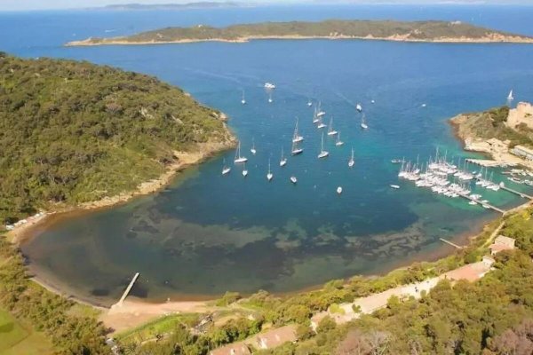 On vous explique pourquoi la navigation est interdite jusqu’à juin aux abords des îles de Port-Cros et de Porquerolles