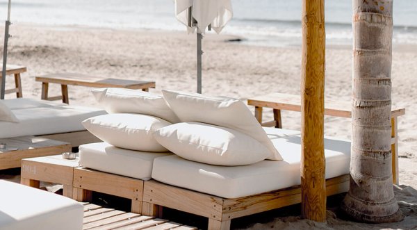 La Grande Motte : La Paillotte Bambou fait gagner un transat pour la saison