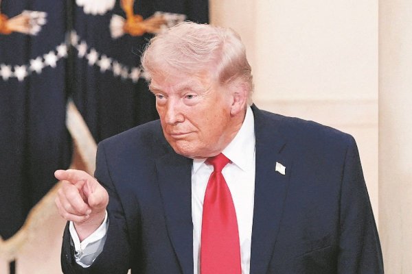 米軍機2機墜落が意味するものは？　「防空システム破壊」の真偽　「パイロット救出」めぐる事態の泥沼化：東京新聞デジタル