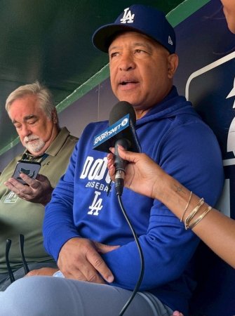 ロバーツ監督が語るグラスノーへの絶大な信頼感「今はまったく別の投手だ」　若手の見本としても期待（スポニチアネックス）｜ｄメニューニュース