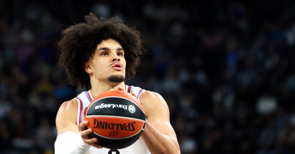 Paris écrase Bologne