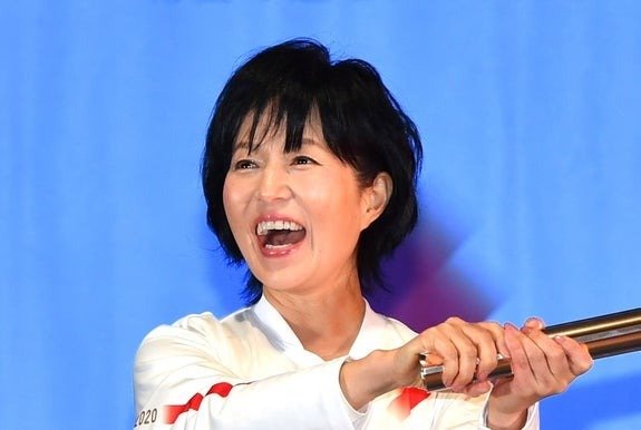 磯野貴理子、“水浴びする野鳥たち”を激写⇨「素晴らしいアングル」「愛と優しさを感じる」と絶賛の声（ハフポスト日本版） - Yahoo!ニュース