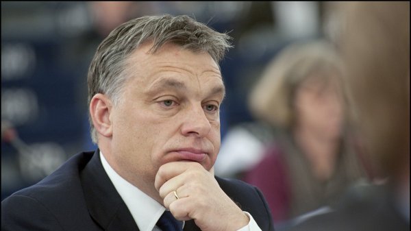 Hongrie : au pouvoir depuis 16 ans, le Premier ministre prorusse Viktor Orbán menacé comme jamais une semaine avant les élections législatives